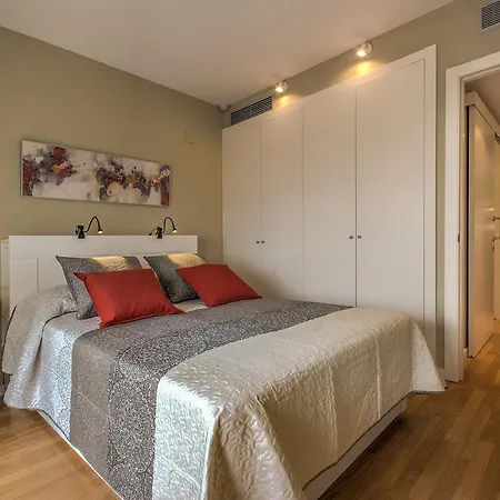 Beds & Breaks Nyman Apartament *